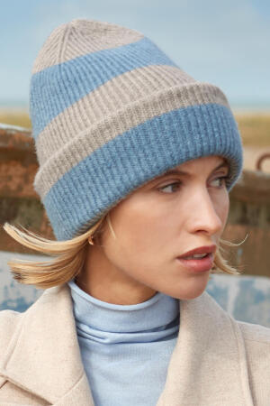 Colour Block Beanie