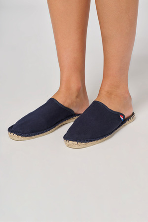 Mule im Espadrille-Stil